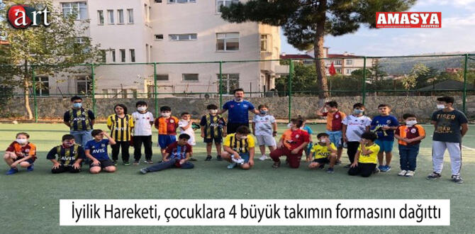 İyilik Hareketi, çocuklara 4 büyük takımın formasını dağıttı